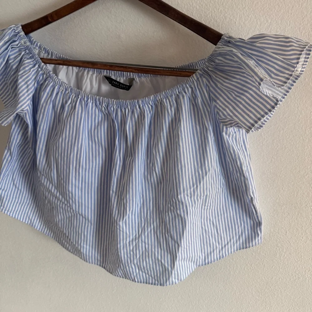 Zara Basics Collection Cropped Top Blue & White Striped Size Sm Nautical Beachy